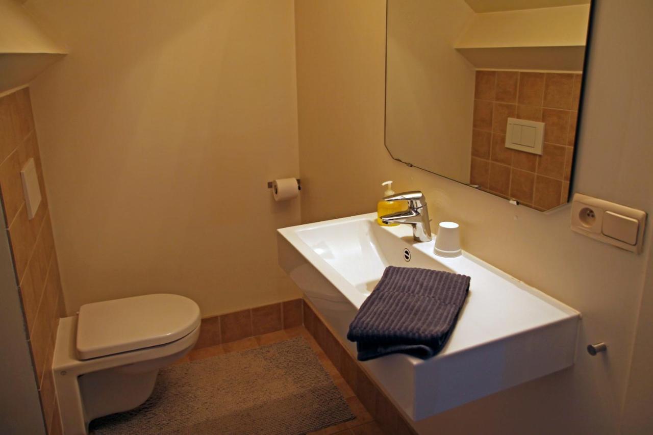 Bed and Breakfast Hof Van Loverrijk Лір Екстер'єр фото